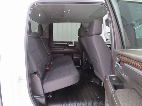 Used 2024 GMC Sierra 3500 SLE image 27