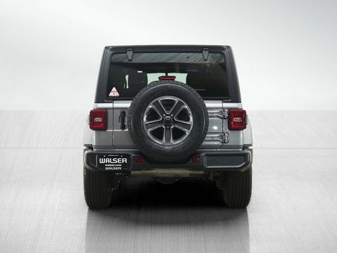 Used 2020 Jeep Wrangler Unlimited Sahara w/ Dual Top Group AWD/4WD image 4