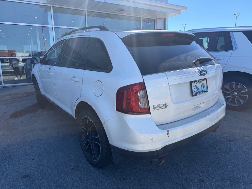 Used 2013 Ford Edge SEL FWD image 3
