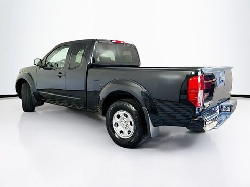 Used 2021 Nissan Frontier S AWD/4WD image 6