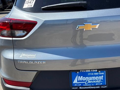 New 2026 Chevrolet TrailBlazer LT FWD image 12