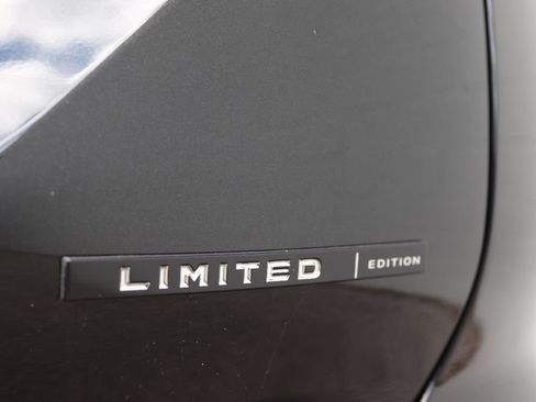 New 2026 Mitsubishi Outlander LE AWD/4WD image 11