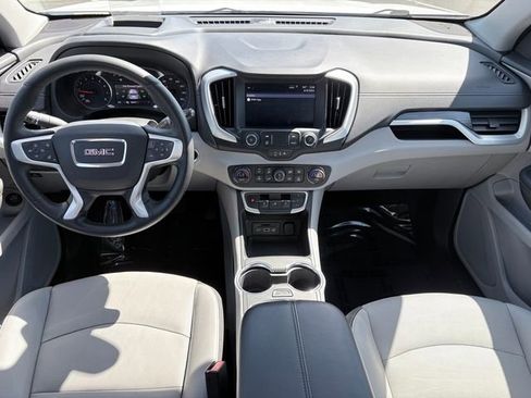 Used 2023 GMC Terrain SLT w/ Tech Package AWD/4WD image 9
