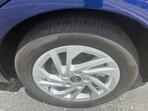 Certified 2025 Subaru Impreza 2.0i AWD/4WD image 3