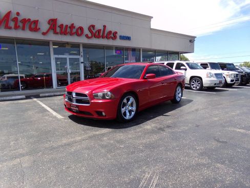 Used 2012 Dodge Charger R/T RWD image 3
