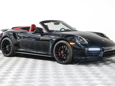 Used 2019 Porsche 911 Turbo image 8