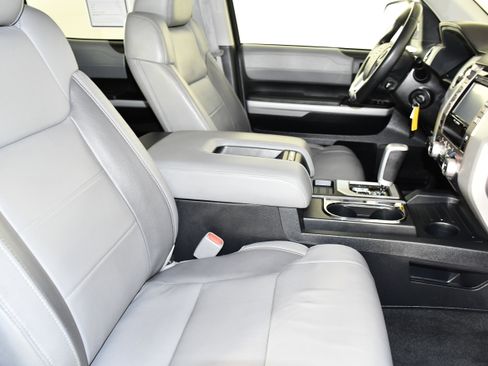 Used 2018 Toyota Tundra Limited AWD/4WD image 46
