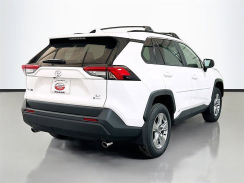 New 2025 Toyota RAV4 LE image 4