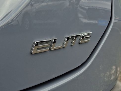 Used 2025 Honda Pilot Elite image 30