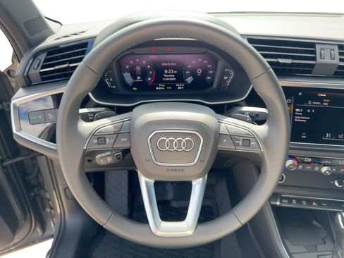New 2025 Audi Q3 2.0T Premium image 18