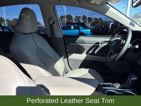 Used 2023 Toyota Camry XLE image 11