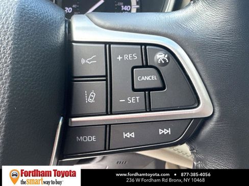 Certified 2022 Toyota Highlander XLE image 25