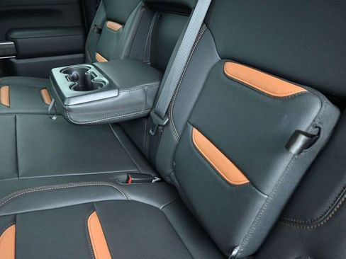 Used 2021 GMC Sierra 2500 AT4 w/ AT4 Premium Plus Package image 22