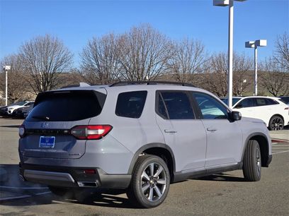 New 2025 Honda Pilot Touring