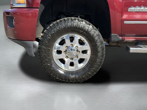 Used 2015 Chevrolet Silverado 2500 High Country w/ Duramax Plus Package AWD/4WD image 9