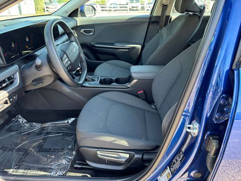 Used 2025 Kia K4 FWD image 27
