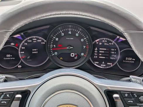 Used 2021 Porsche Cayenne Coupe AWD/4WD image 30
