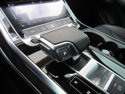 Used 2023 Audi Q8 Premium Plus w/ Premium Plus Package image 47