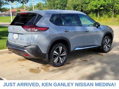 Certified 2023 Nissan Rogue SL w/ SL Premium Package AWD/4WD image 3