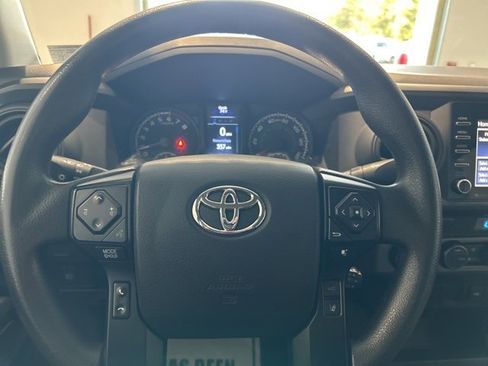 Used 2022 Toyota Tacoma SR image 11