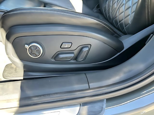 Used 2023 Audi S4 Premium Plus w/ Premium Plus Package AWD/4WD image 21