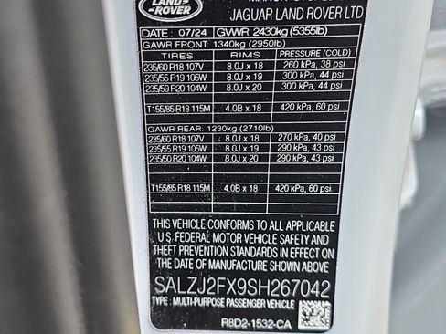 Used 2025 Land Rover Range Rover Evoque S image 36