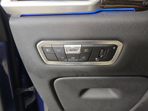 Used 2021 BMW X5 xDrive45e w/ Executive Package image 29