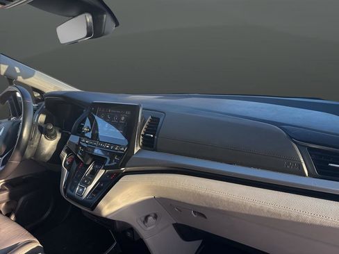 Used 2024 Honda Odyssey Touring image 39