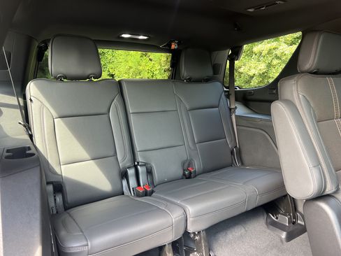 New 2026 Chevrolet Tahoe High Country AWD/4WD image 38