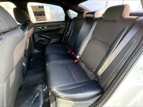 Used 2023 Honda Civic Sport image 21