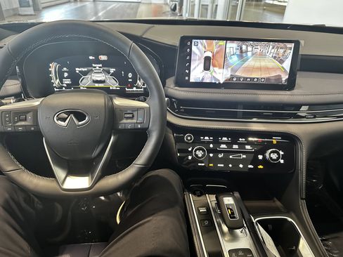 New 2026 INFINITI QX60 Sport image 18