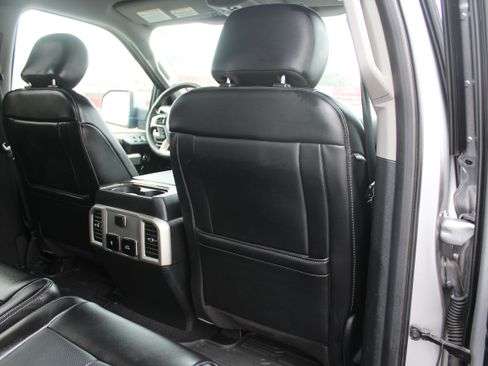 Used 2020 Ford F150 Lariat image 47