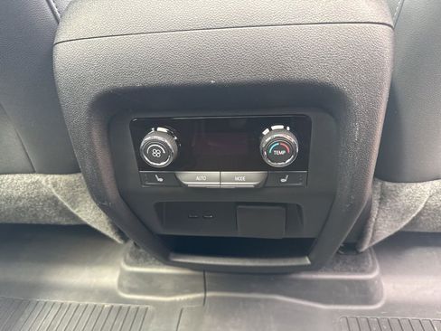 Used 2024 Chevrolet Traverse RS w/ LPO, Floor Liner Package AWD/4WD image 28