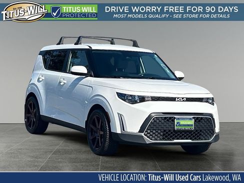 Used 2024 Kia Soul LX w/ Option Group 015 FWD image 1