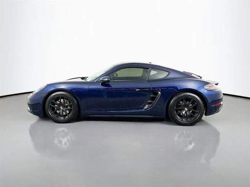 Used 2018 Porsche 718 Cayman image 4