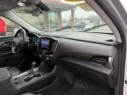 Used 2020 Chevrolet Traverse LT image 26