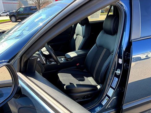 Used 2025 MAZDA CX-50 AWD 2.5 S w/ Premium Package image 10