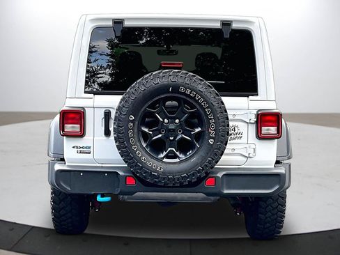 Used 2023 Jeep Wrangler Unlimited w/ Sun & Screen Package AWD/4WD image 8
