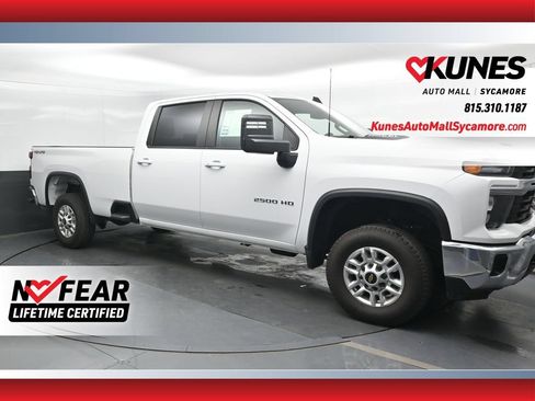 Used 2025 Chevrolet Silverado 2500 LT w/ Convenience Package AWD/4WD image 1