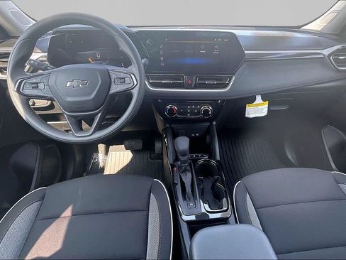 Used 2026 Chevrolet TrailBlazer LT w/ Midnight Edition AWD/4WD image 7