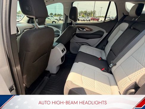 Used 2020 GMC Terrain SLE w/ Driver Convenience Package FWD image 11