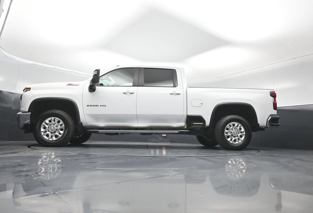Used 2023 Chevrolet Silverado 2500 LT w/ Convenience Package AWD/4WD image 7