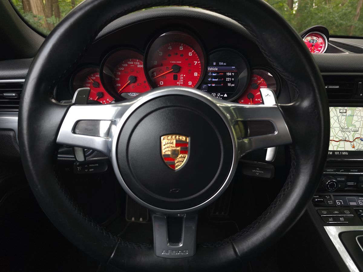 Used 2015 Porsche 911 Carrera 4S AWD/4WD image 29