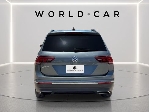 Used 2021 Volkswagen Tiguan SE w/ Panoramic Sunroof Package FWD image 6