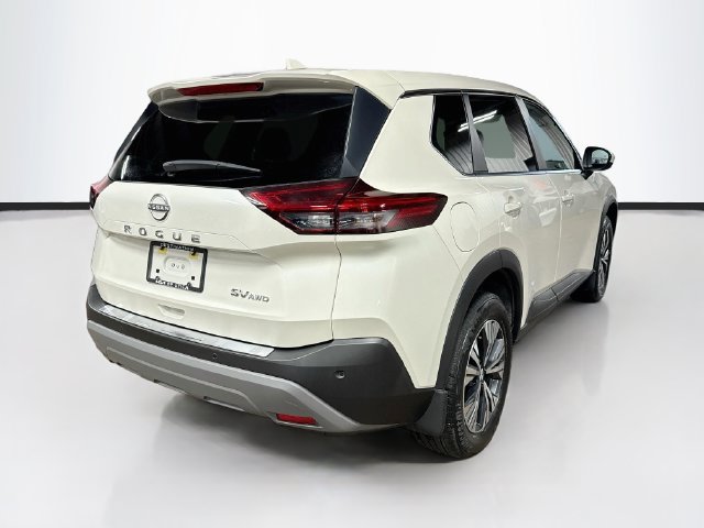 Used 2023 Nissan Rogue SV AWD/4WD image 7