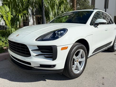 Used 2020 Porsche Macan image 3