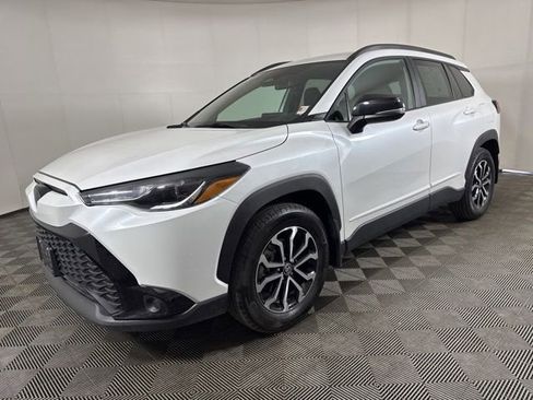 Used 2025 Toyota Corolla Cross AWD Hybrid image 8
