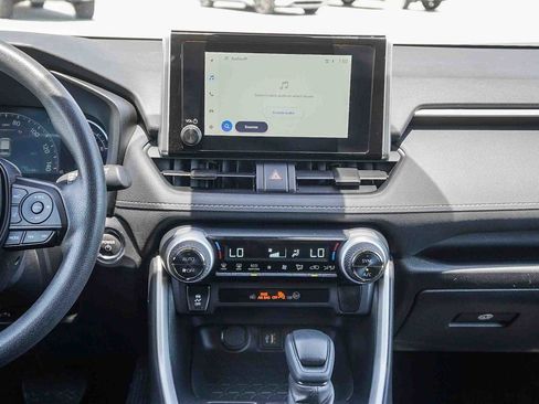 Certified 2025 Toyota RAV4 XLE AWD/4WD image 15