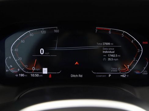 Used 2022 BMW 330i xDrive Sedan w/ M Sport Package image 17