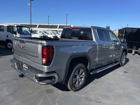 New 2026 GMC Sierra 1500 SLE w/ Preferred Package image 5